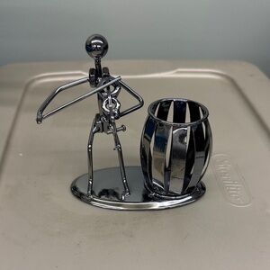 Metallic Violinist Figurine with Pencil Holder